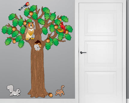 BULLETIN BIG TREE WITH ANIMALS