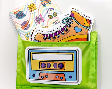 CUT-OUTS RETRO REMIX