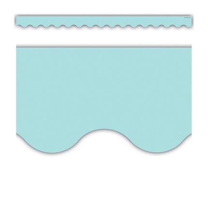 BORDE PASTEL BLUE SCALLOPED