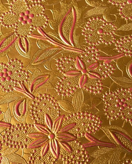 PAPEL ARTESANAL EMBOSADO ROJO DISEÑO FLORES 22X29PULG